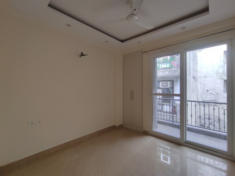 Cover Image, chattarpur 3 Bedroom 100 Sq.Yd. Builder Floor In Chattarpur Delhi 8806977