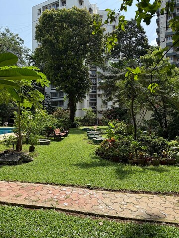 2 BHK Apartment – Garden View at Harbour Heights, Colaba - for Sale