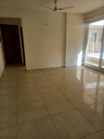 2 BHK Apartment For Rent in BPTP Discovery Park, Sector 80