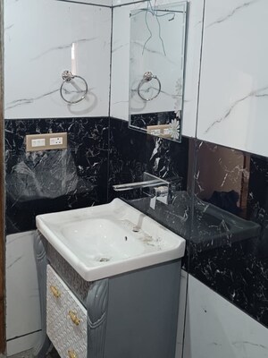 Attached Bathroom in 4 BHK Penthouse at Sanjauli – for Sale