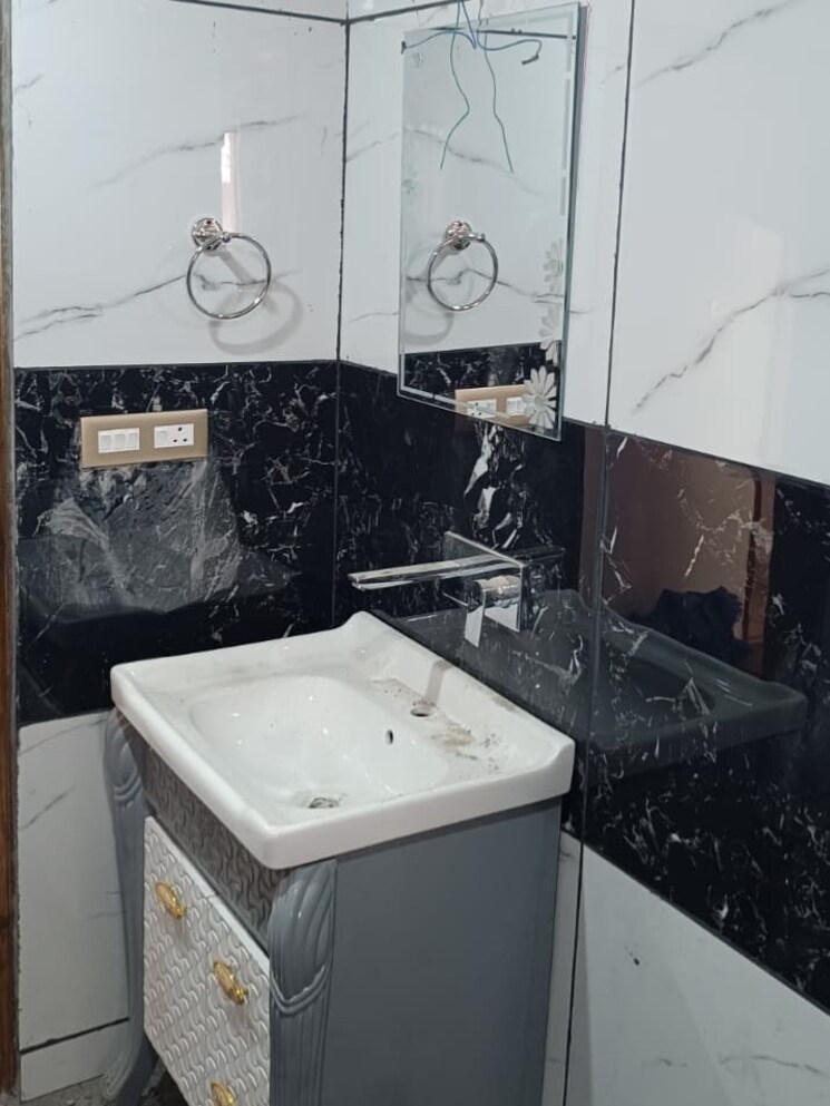 Attached Bathroom, sanjauli 4 Bedroom 2000 Sq.Ft. Penthouse In Sanjauli Shimla 8807052