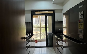 1.5 BHK Apartment For Sale in Hiranandani The Walk, Ghodbunder Road