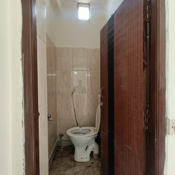 Bathroom, panchsheel vihar 2 Bedroom 800 Sq.Ft. Builder Floor In Panchsheel Vihar Delhi 8807049