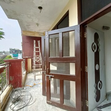 Furnished Amenities in 2 BHK Builder Floor at Panchsheel Vihar – for Rent