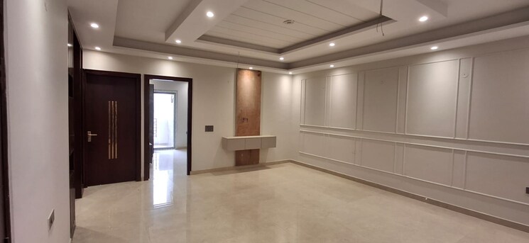 Room, parklands 3 Bedroom 250 Sq.Yd. Builder Floor In Sector 85 Faridabad 8806312