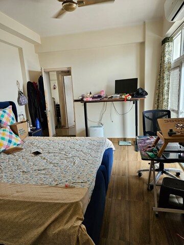 Team Area in 3 BHK Apartment at Saya Zion, Sector 4 Greater Noida – for Sale