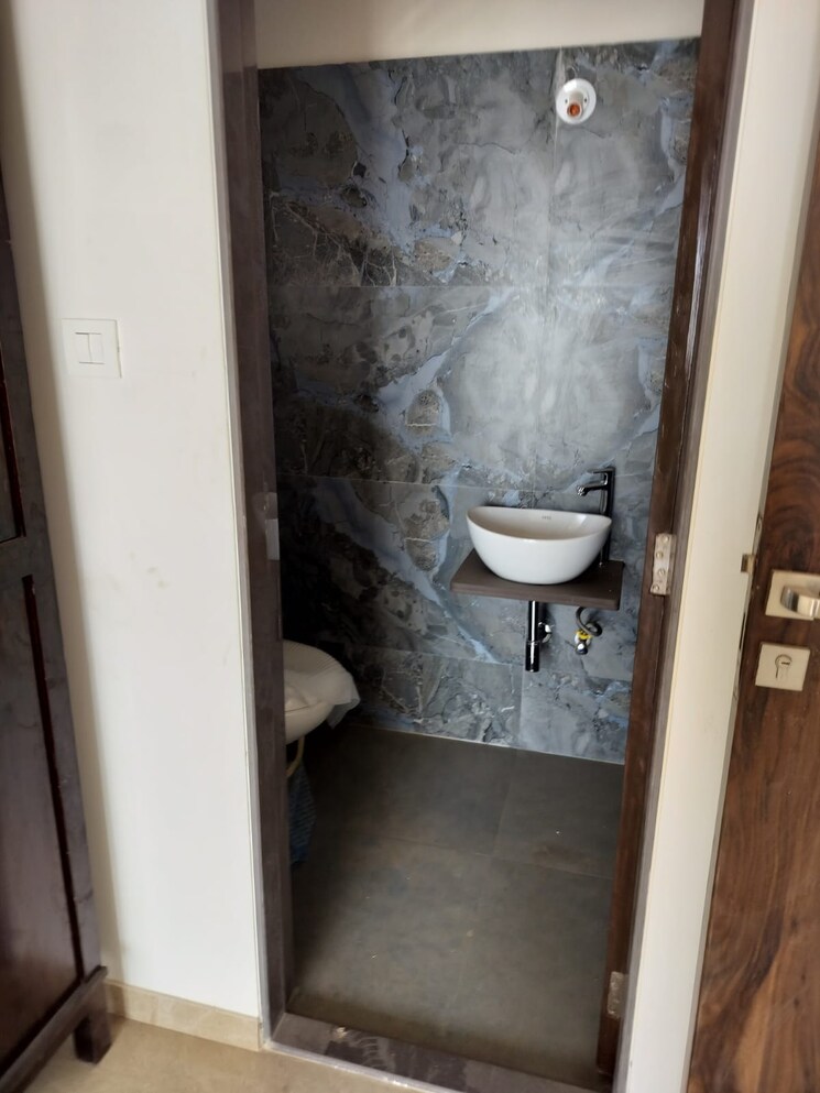 Bathroom, nishigandha-chs-mahim 3 Bedroom 1200 Sq.Ft. Apartment In Mahim Mumbai 8807047