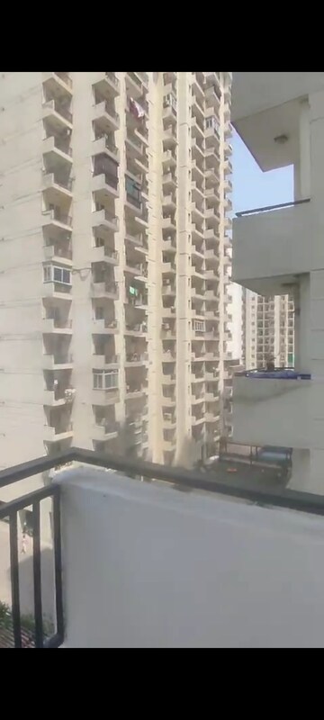 2.5 BHK Apartment – Exterior View View at Sethi Max Royale, Sector 76 - for Sale