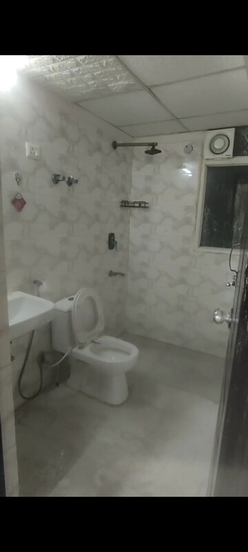 Bathroom in 2.5 BHK Apartment at Sethi Max Royale, Sector 76 – for Sale