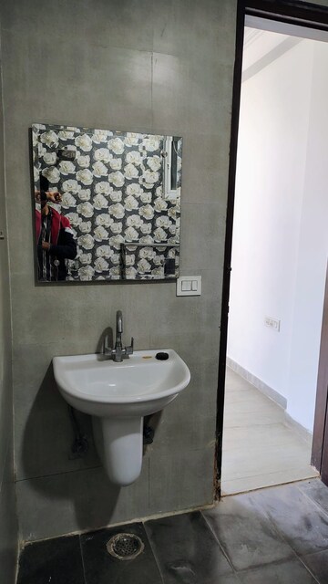 Bathroom in 3 BHK Builder Floor at Sector 57 – for Rent