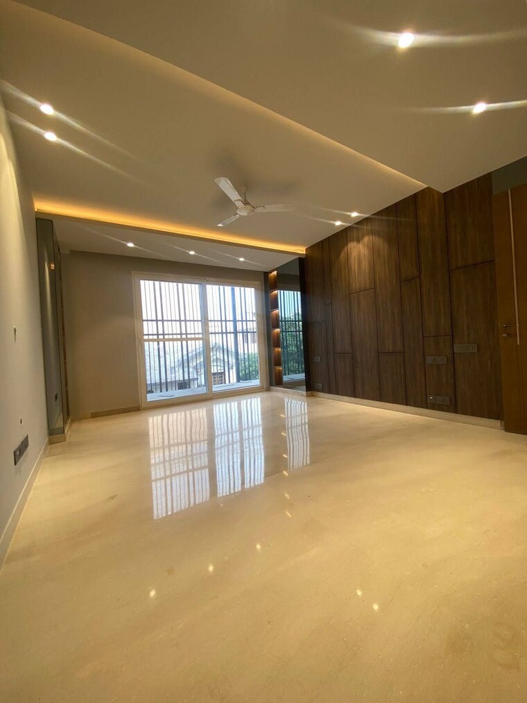 Room, gls-courtyard 3 Bedroom 2250 Sq.Ft. Builder Floor In Sector 95 Gurgaon 8807080