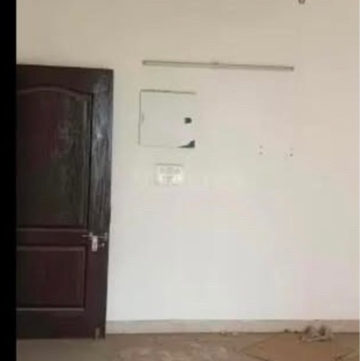 Room in 3 BHK Builder Floor at BPTP Park Elite Floor II, Sector 75 – for Rent