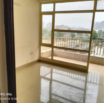 Room in 3 BHK Builder Floor at BPTP Park Elite Floor II, Sector 75 – for Rent