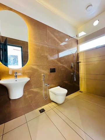 Living Room in 3 BHK Builder Floor at Sector 30 – for Rent