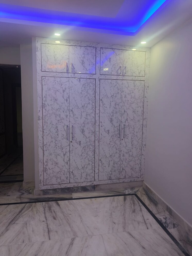 Bathroom, sector 21d 3 Bedroom 350 Sq.Yd. Builder Floor In Sector 21d Faridabad 8807123