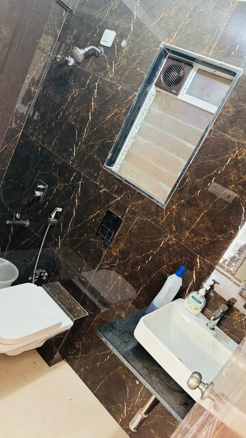 Master Bedroom in 3 BHK Apartment at Mahavir Square, Manpada – for Rent