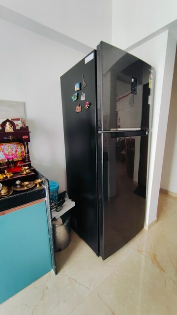 Furnished Amenities in 3 BHK Apartment at Mahavir Square, Manpada – for Rent