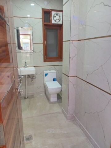 Bathroom in 3.5 BHK Builder Floor at Dwarka Mor – for Rent