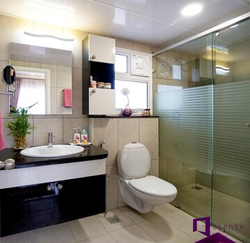 Master Bedroom in 2 BHK Builder Floor at Pivotal Devaan, Sector 84 – for Rent
