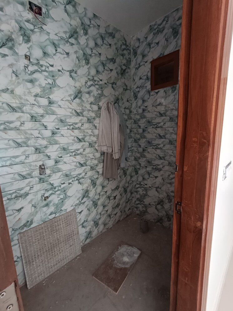 Bathroom, burari 3 Bedroom 1175 Sq.Ft. Builder Floor In Burari Delhi 8807207