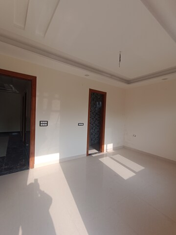 Furnished Amenities in 3 BHK Builder Floor at Burari – for Sale