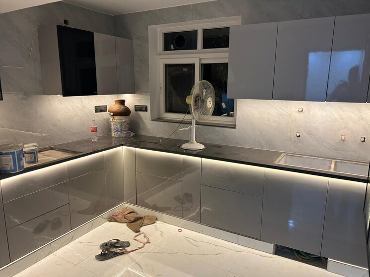 Kitchen, punjabi bagh 3 Bedroom 220 Sq.Yd. Apartment In Punjabi Bagh Delhi 8807145