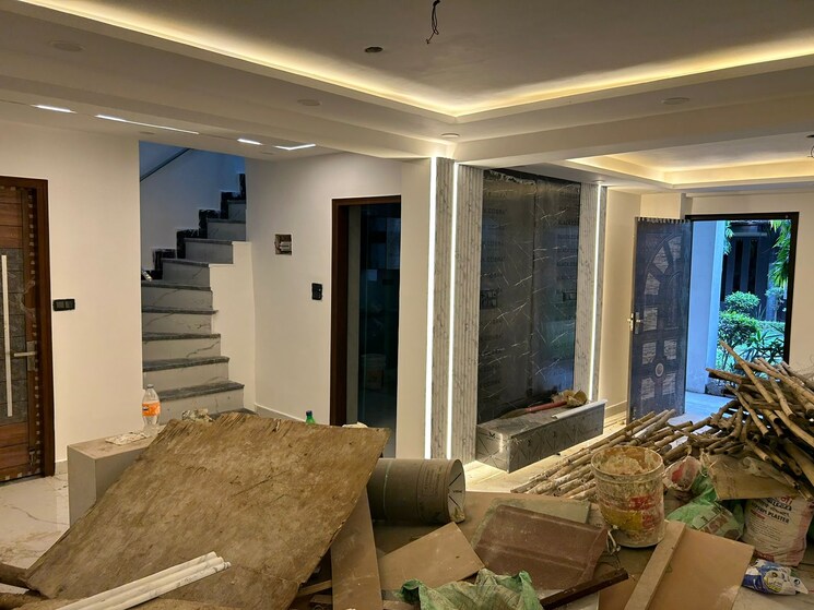 undefined, punjabi bagh 3 Bedroom 220 Sq.Yd. Apartment In Punjabi Bagh Delhi 8807145