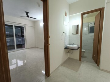 Room in 3 BHK Apartment at Majestique Marbella Phase 1, Kharadi – for Rent