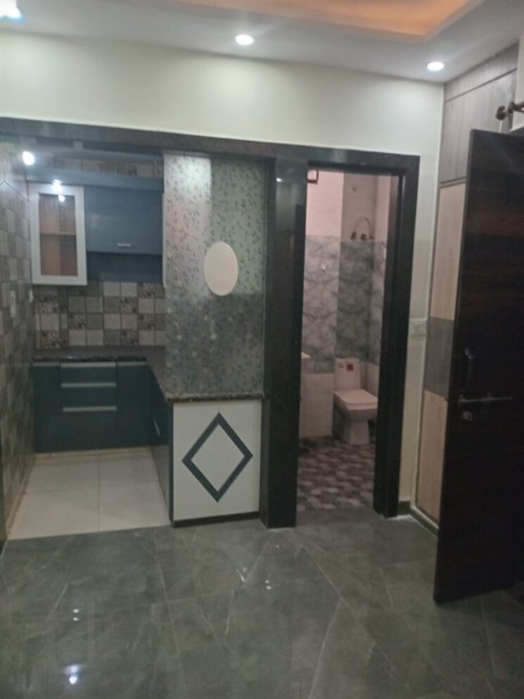 Kitchen, dwarka mor 2.5 Bedroom 540 Sq.Ft. Builder Floor In Dwarka Mor Delhi 8807197