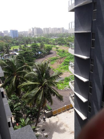 Balcony in Studio Apartment at Dn Nagar – for Rent