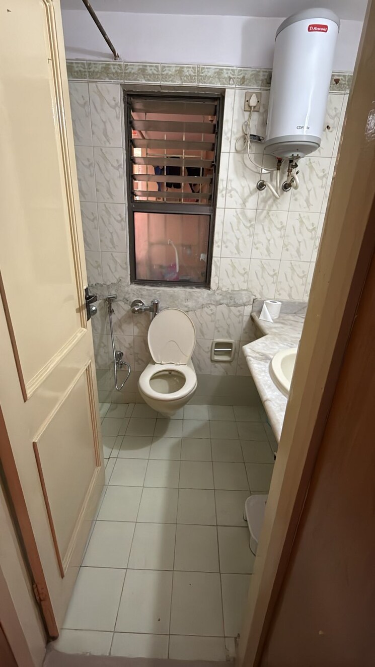 Bathroom, raheja-residency 3 Bedroom 1700 Sq.Ft. Apartment In Koramangala Bangalore 8807235