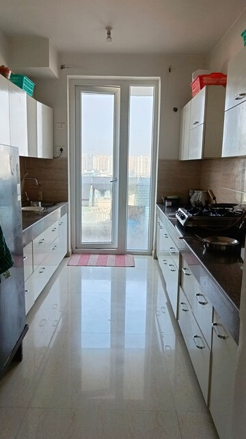 Kitchen in 3 BHK Apartment at Omaxe Royal Residency Faridabad, Sector 79 – for Rent