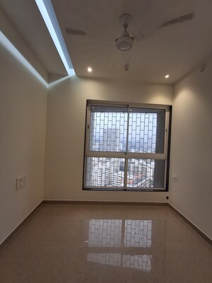 Room in 3 BHK Apartment at Evershine Crown, Kandivali East – for Sale