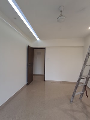 Room in 3 BHK Apartment at Evershine Crown, Kandivali East – for Sale