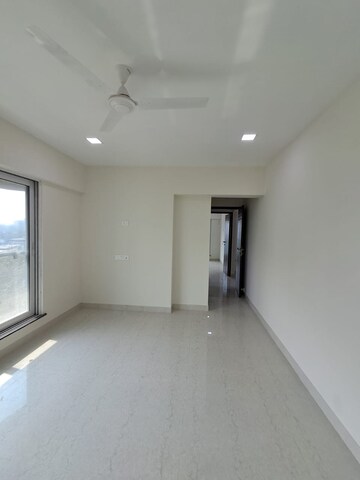Room in 3 BHK Apartment at New India Himalaya, Andheri East – for Rent