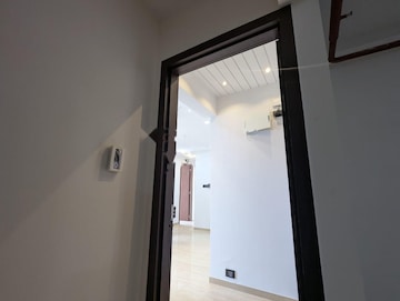 Room in 2 BHK Apartment at VTP Beaumonde, Kharadi – for Rent