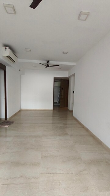 Room in 3 BHK Apartment at Lodha The Park, Worli – for Rent