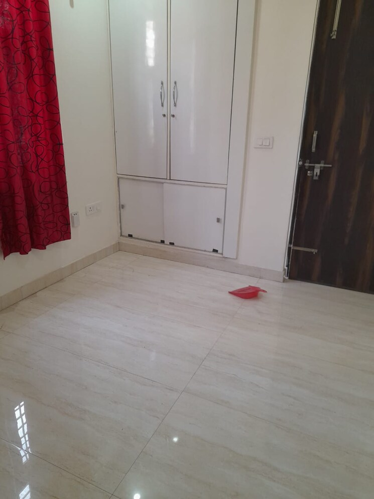 Room, sector 47 2 Bedroom 1200 Sq.Ft. Builder Floor In Sector 47 Gurgaon 8807288