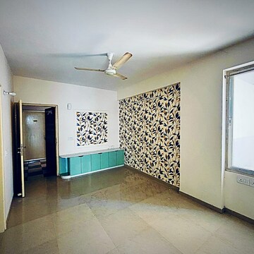 Room in 2 BHK Apartment at Shree Vardhman Green Court, Sector 90 – for Rent