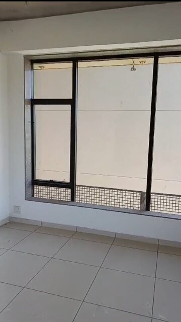Room in  Office Space at Ashram Road – for Rent
