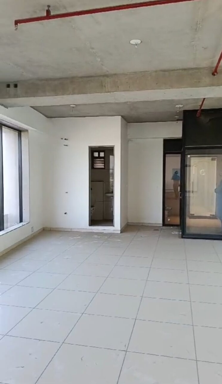 undefined, ashram road Commercial Office Space 880 Sq.Ft. In Ashram Road Ahmedabad 8807365