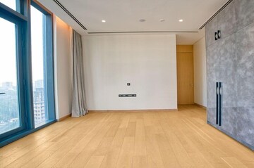 Room in 3 BHK Apartment at Provenance Four Seasons Private Residences, Worli – for Rent