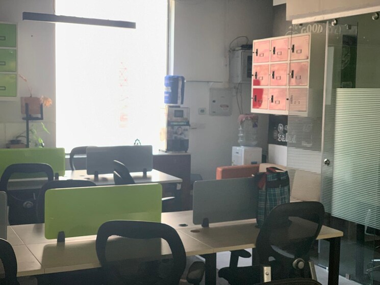 Team Area, jmd-galleria Commercial Office Space 1000 Sq.Ft. In Sector 48 Gurgaon 8807375
