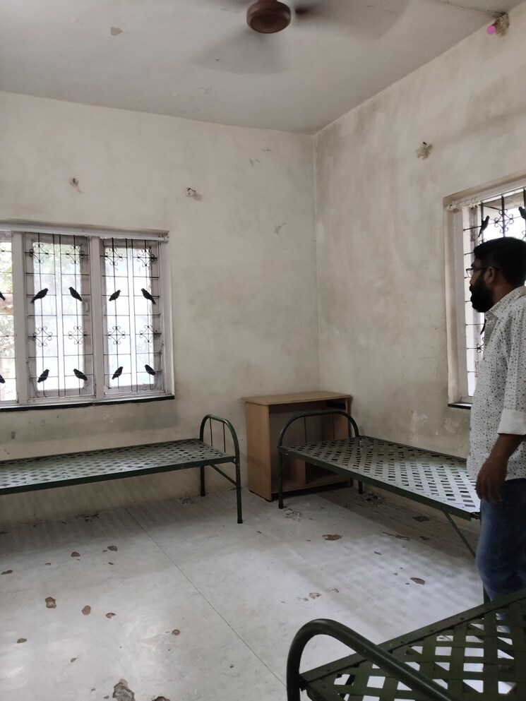  Parking, shreekunj-shree-apartment 1 Bedroom 450 Sq.Ft. Apartment In Kothrud Pune 8807441