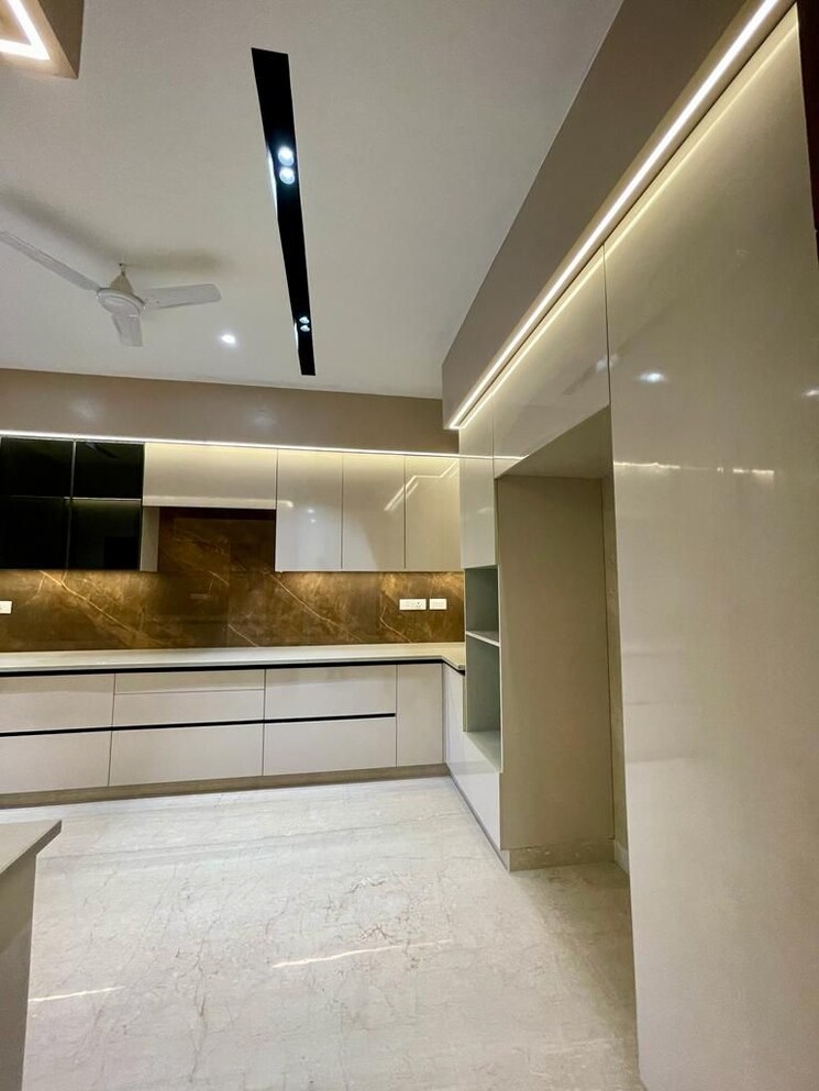 Kitchen, sector 57 4 Bedroom 3600 Sq.Ft. Builder Floor In Sector 57 Gurgaon 8807393