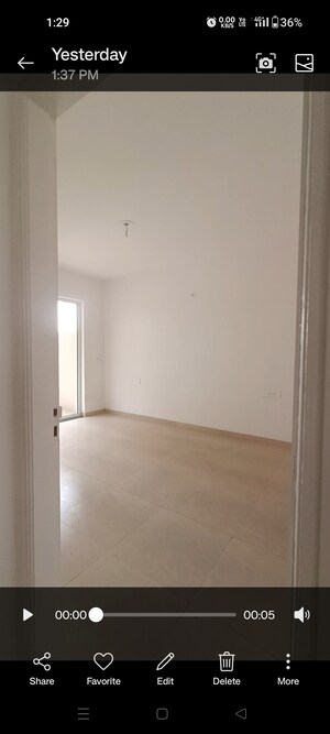 Room in 3 BHK Builder Floor at Sushma Valencia, International Airport Road – for Sale