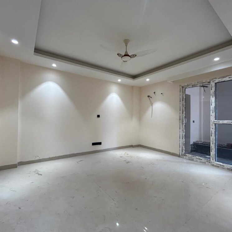 Room, freedom fighters enclave 4 Bedroom 1800 Sq.Ft. Builder Floor In Freedom Fighters Enclave Delhi 8807464