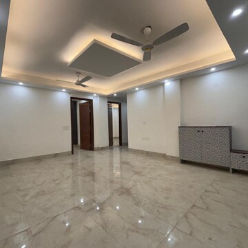 Room in 4 BHK Builder Floor at Freedom Fighters Enclave – for Sale