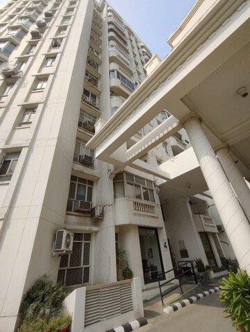 3 BHK Apartment – Exterior View View at Raheja Vedaanta, Sector 108 - for Rent