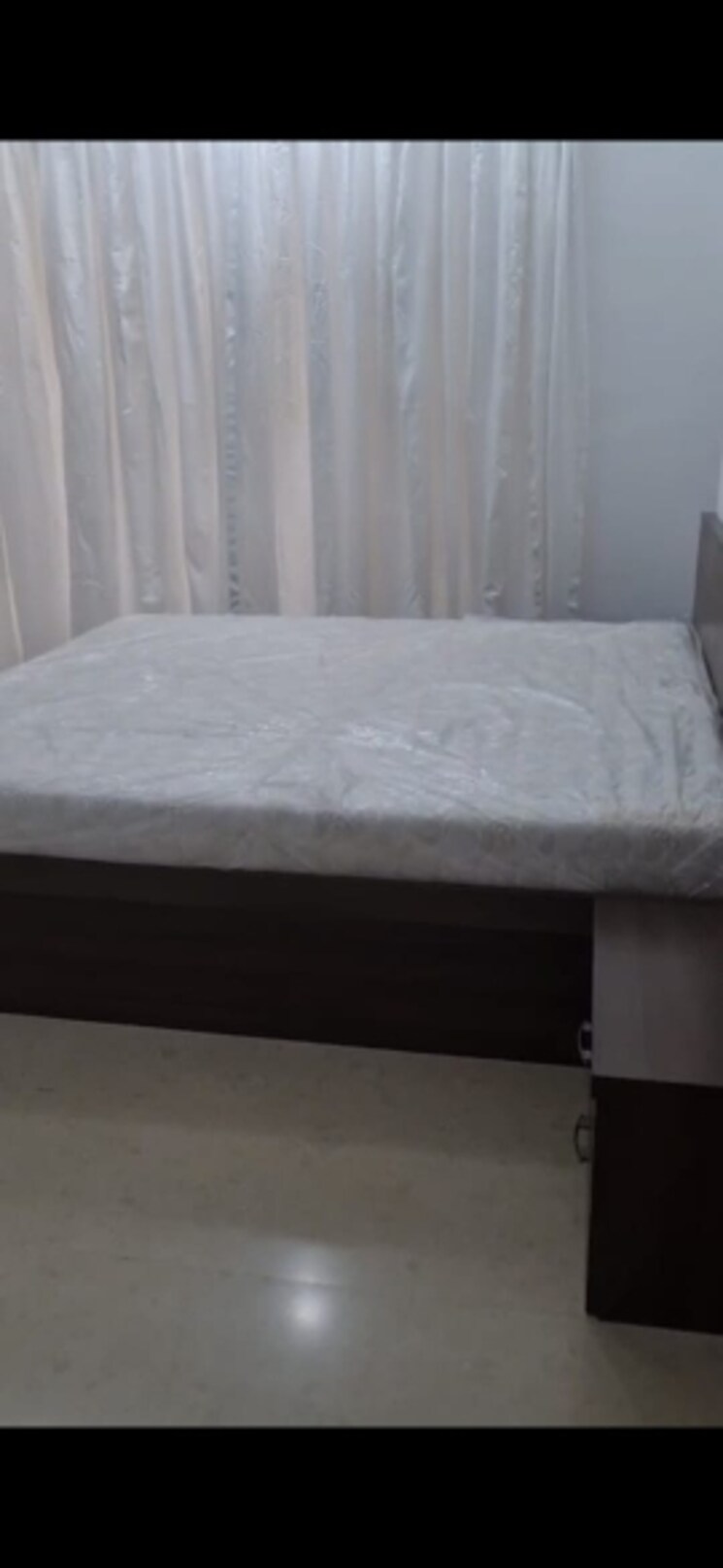 Room, bandra west 3.5 Bedroom 1800 Sq.Ft. Apartment In Bandra West Mumbai 8807577